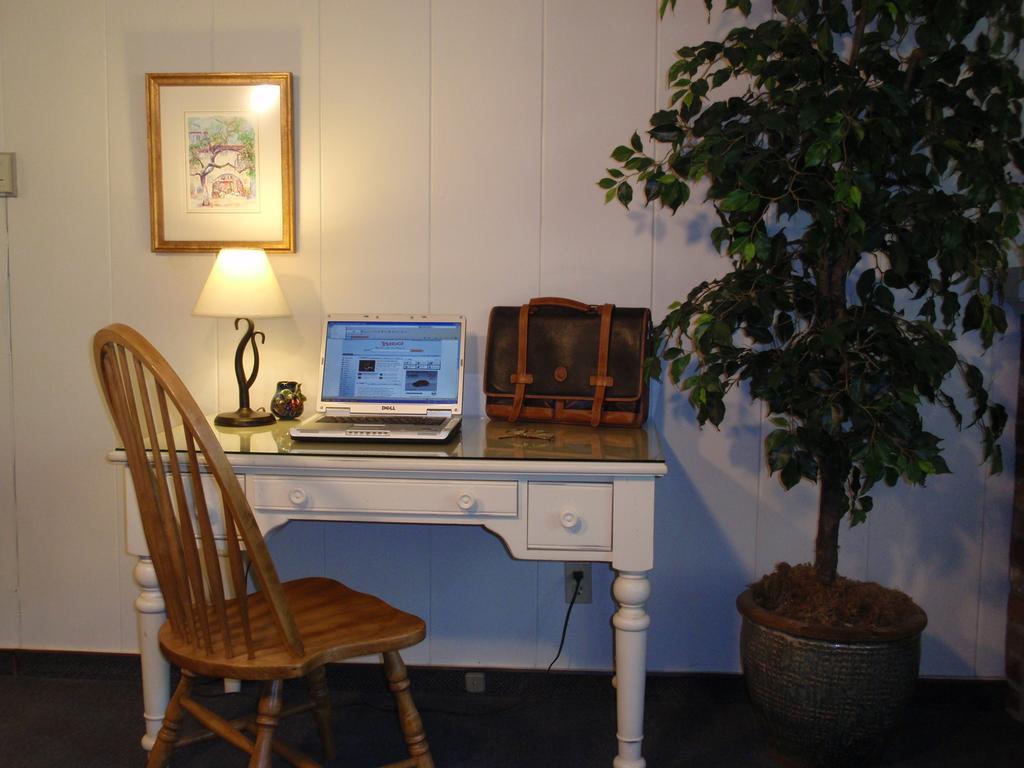 Horizon Inn & Ocean View Lodge Carmel-by-the-Sea Rum bild